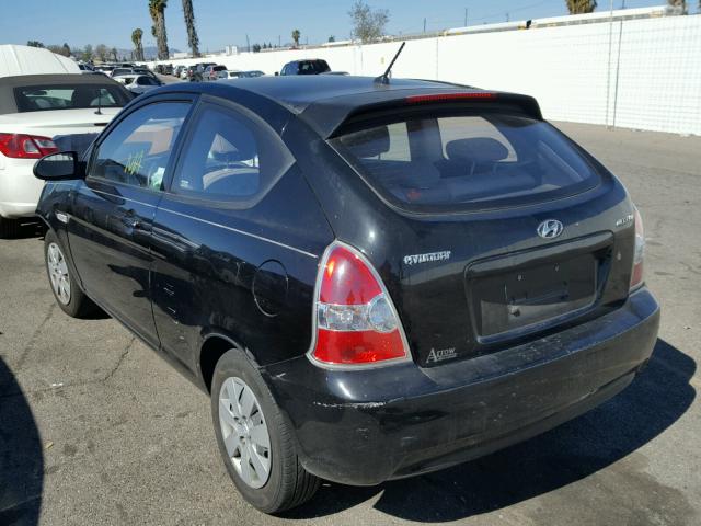 KMHCM36C58U070596 - 2008 HYUNDAI ACCENT GS BLACK photo 3