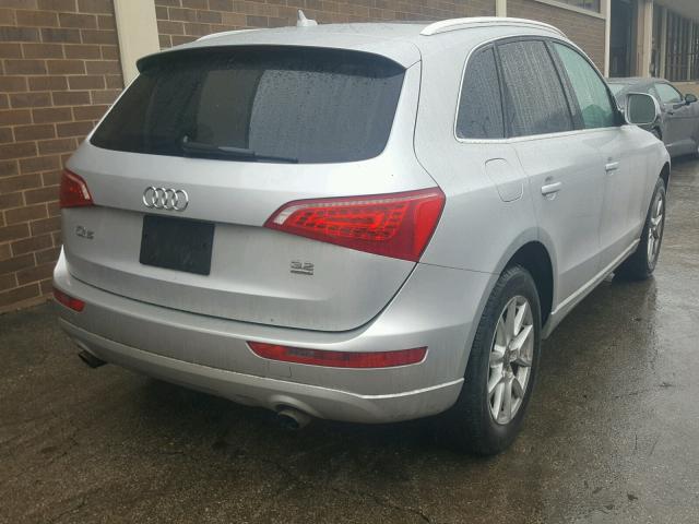 WA1KK78R09A021625 - 2009 AUDI Q5 3.2 SILVER photo 4