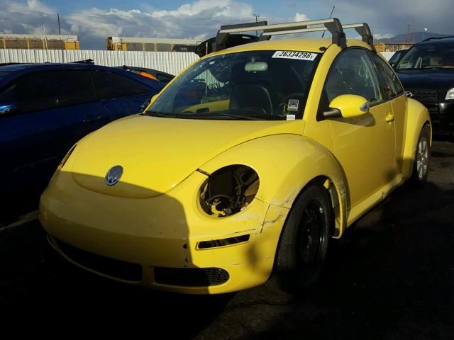 3VWPW31C97M516563 - 2007 VOLKSWAGEN NEW BEETLE 黄色 照片 2