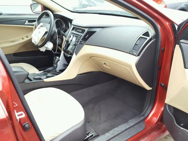 5NPEB4AC3CH455822 - 2012 HYUNDAI SONATA GLS RED photo 5