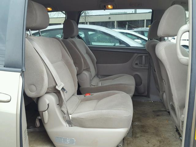 5TDZA23C86S394746 - 2006 TOYOTA SIENNA CE GOLD photo 6