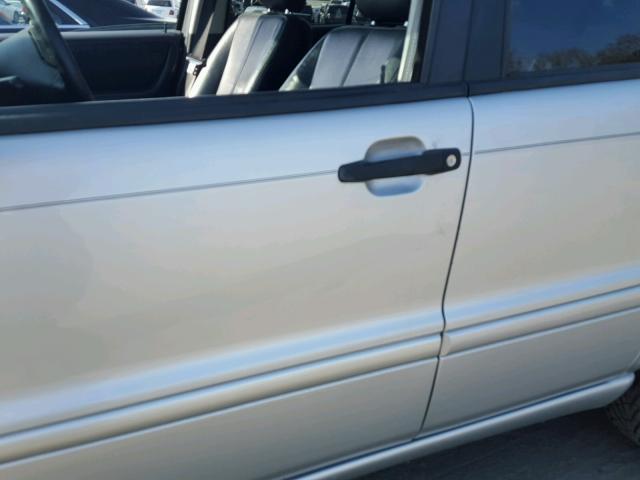 4JGAB72E4YA174400 - 2000 MERCEDES-BENZ ML 430 银色 照片 9