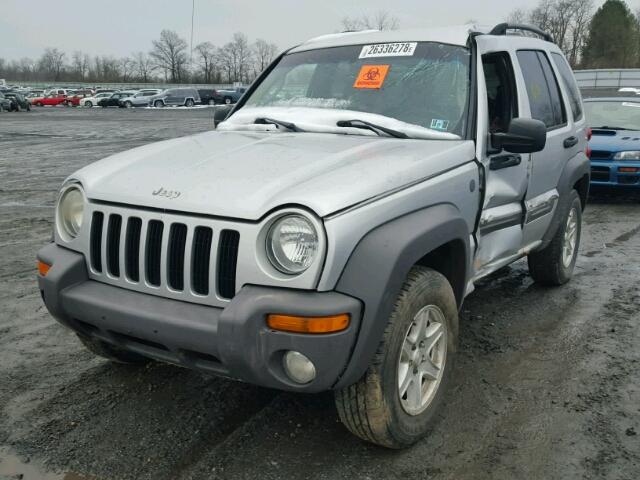 1J4GL48K24W223110 - 2004 JEEP LIBERTY SP SILVER photo 2