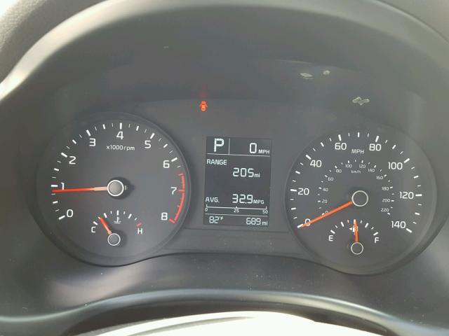 3KPA24AB3JE079159 - 2018 KIA RIO LX Սպիտակ լուսանկար 8