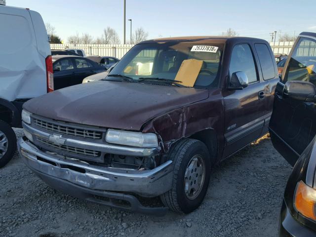 1GCEC19T2YZ152076 - 2000 CHEVROLET SILVERADO BURGUNDY photo 2