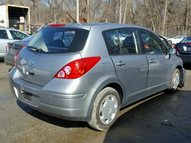 3N1BC13E99L393741 - 2009 NISSAN VERSA S GRAY photo 4