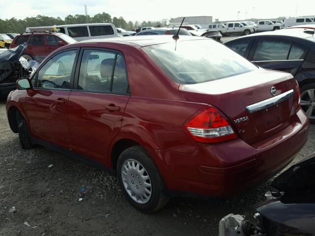 3N1BC11E39L440409 - 2009 NISSAN VERSA S RED photo 3