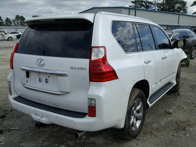 JTJJM7FX1B5025367 - 2011 LEXUS GX PREMIUM WHITE photo 4