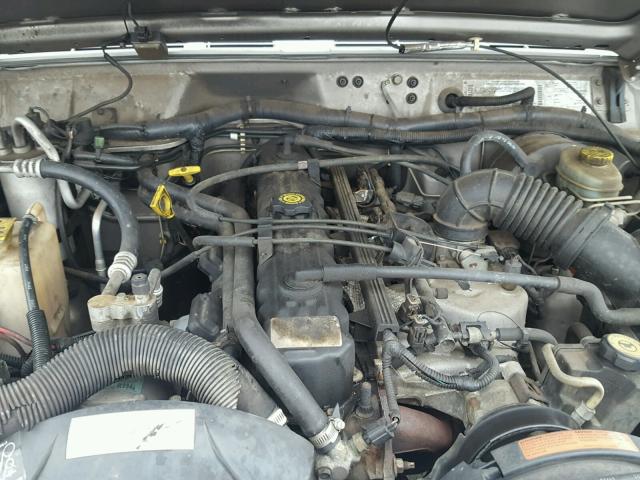 1J4FT48S51L562596 - 2001 JEEP CHEROKEE S SILVER photo 7