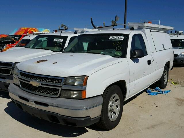 1GCEC14X27Z147811 - 2007 CHEVROLET SILVERADO WHITE photo 2