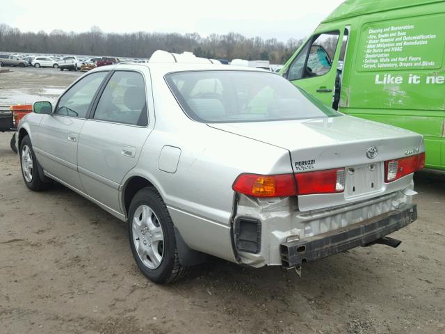 JT2BG22K4Y0513089 - 2000 TOYOTA CAMRY CE SILVER photo 3