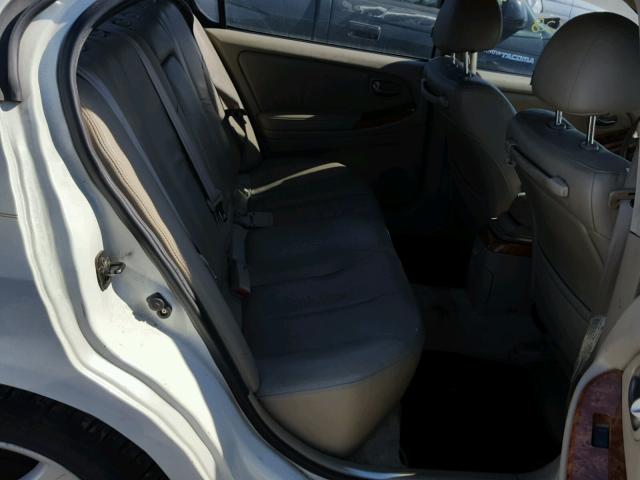 JNKDA31A62T030949 - 2002 INFINITI I35 WHITE photo 6