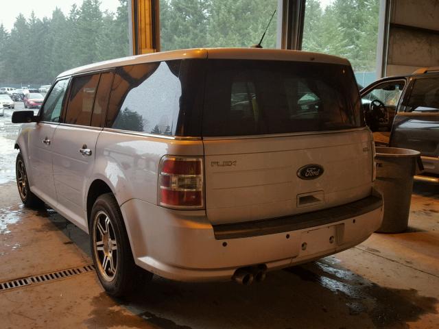 2FMDK52C89BA62589 - 2009 FORD FLEX SEL SILVER photo 3