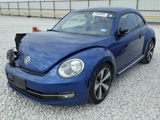 3VWV67AT3CM652938 - 2012 VOLKSWAGEN BEETLE TUR BLUE photo 2