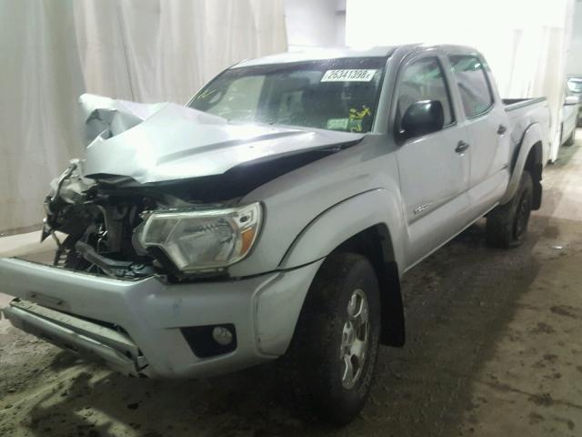 3TMLU4EN6CM081343 - 2012 TOYOTA TACOMA DOU SILVER photo 2