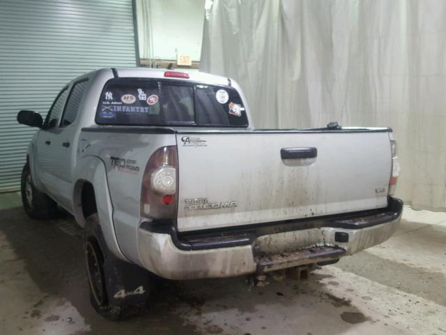 3TMLU4EN6CM081343 - 2012 TOYOTA TACOMA DOU SILVER photo 3