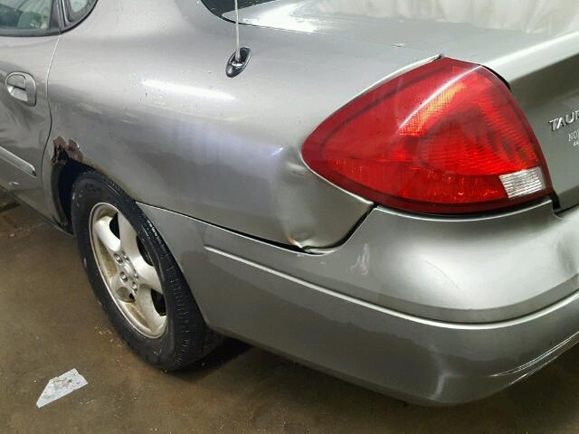 1FAFP53U03A252563 - 2003 FORD TAURUS SE GRAY photo 10