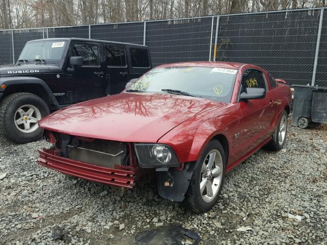 1ZVHT82H965258988 - 2006 FORD MUSTANG GT RED photo 2