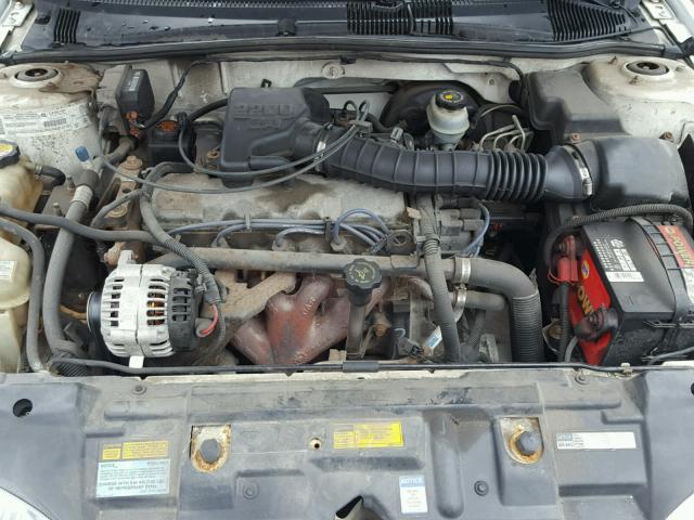 1G1JF524117240174 - 2001 CHEVROLET CAVALIER L WHITE photo 7