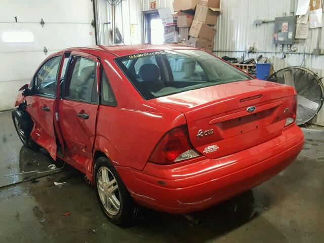 1FAFP38Z64W169233 - 2004 FORD FOCUS ZTS RED photo 3