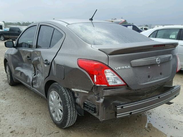 3N1CN7AP5HL861209 - 2017 NISSAN VERSA S GRAY photo 3