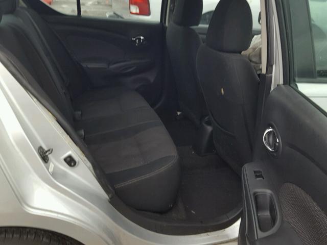 3N1CN7AP8FL917978 - 2015 NISSAN VERSA S SILVER photo 6