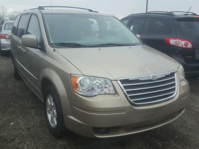 2A8HR54159R547463 - 2009 CHRYSLER TOWN & COU TAN photo 1