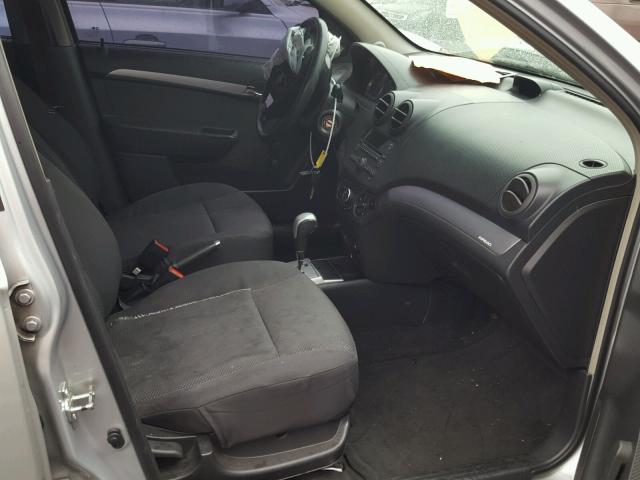 KL1TD5DE3AB045225 - 2010 CHEVROLET AVEO LS 银色 照片 5
