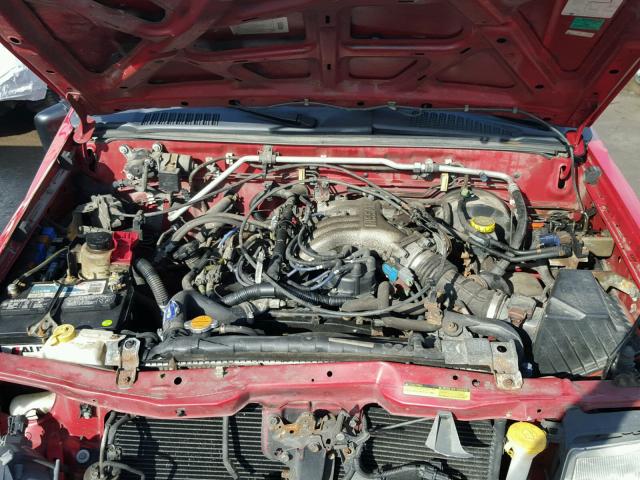 5N1ED28Y11C512703 - 2001 NISSAN XTERRA XE RED photo 7