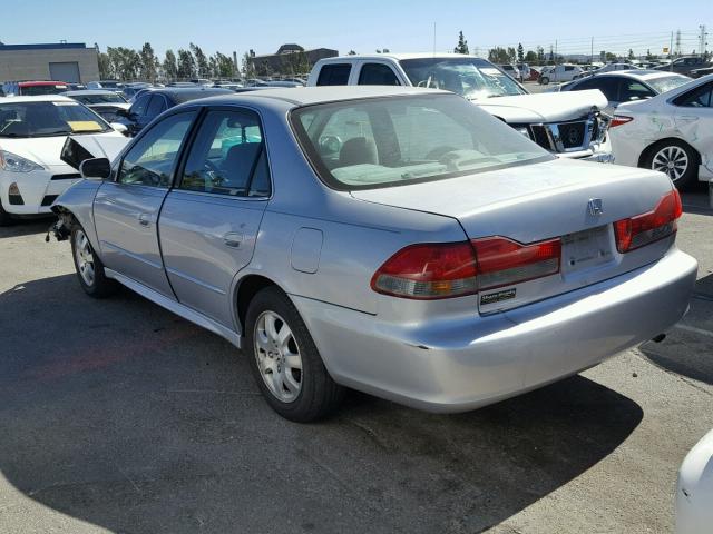 1HGCG55631A058748 - 2001 HONDA ACCORD EX SILVER photo 3