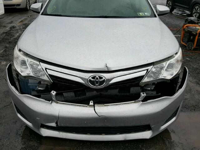 4T4BF1FK7CR248623 - 2012 TOYOTA CAMRY BASE SILVER photo 7