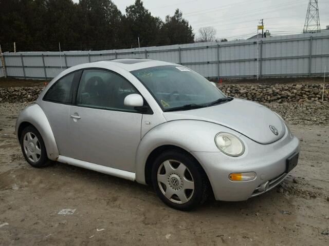 3VWCA21C8YM496007 - 2000 VOLKSWAGEN NEW BEETLE SILVER photo 1