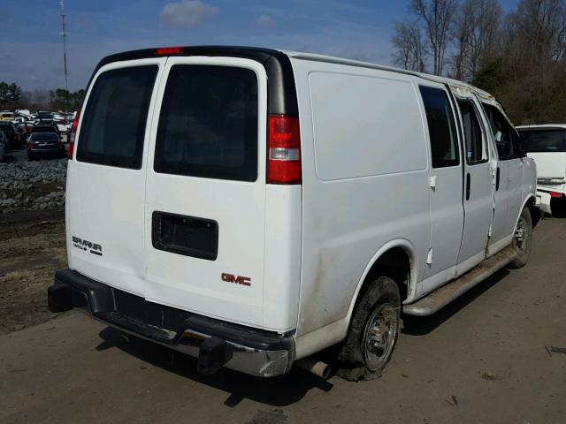 1GTW7AFF2G1903133 - 2016 GMC SAVANA G25 WHITE photo 4