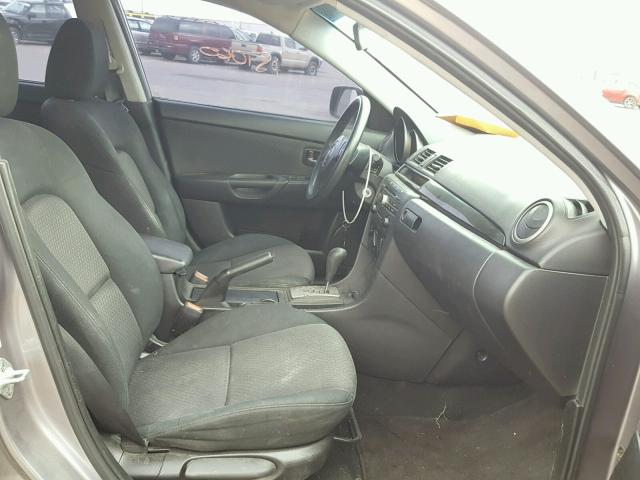 JM1BK32F361471519 - 2006 MAZDA 3 I GRAY photo 5