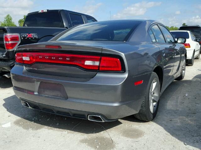 2B3CL3CG1BH553951 - 2011 DODGE CHARGER GRAY photo 4