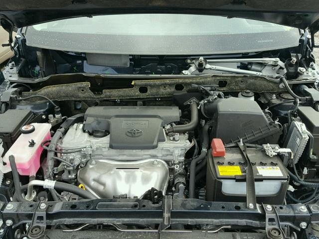 JTMWFREV9HD099570 - 2017 TOYOTA RAV4 XLE BLUE photo 7