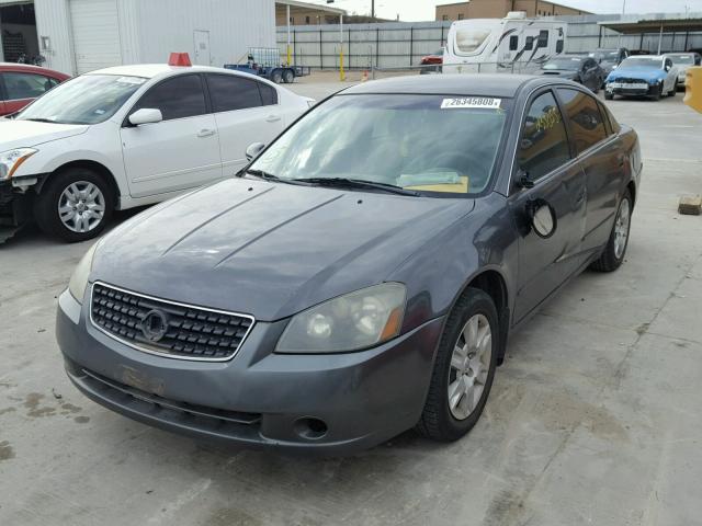 1N4AL11D05N922321 - 2005 NISSAN ALTIMA S GRAY photo 2