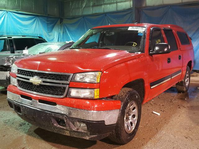 2GCEK13T761139633 - 2006 CHEVROLET SILVERADO RED photo 2