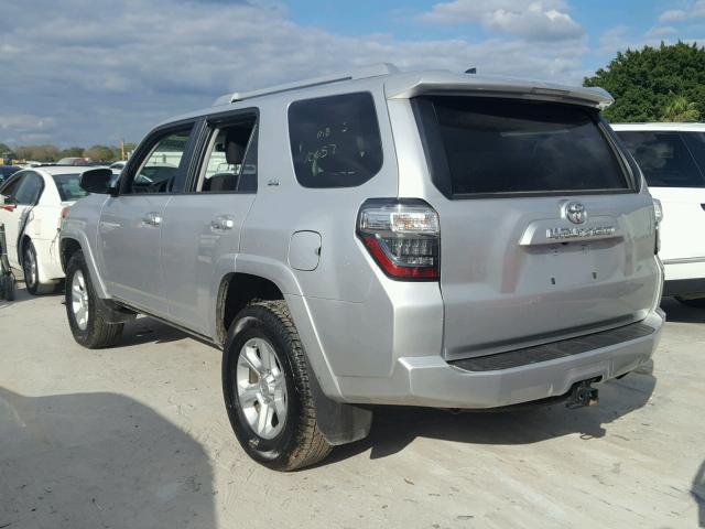 JTEZU5JR3G5146620 - 2016 TOYOTA 4RUNNER SR SILVER photo 3