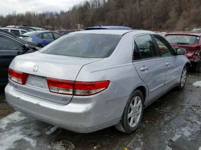 1HGCM56323A120625 - 2003 HONDA ACCORD LX SILVER photo 4