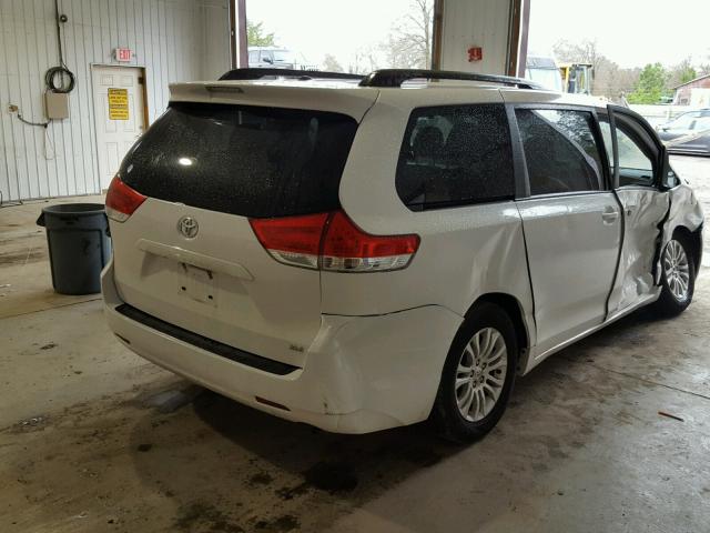 5TDYK3DC9BS044310 - 2011 TOYOTA SIENNA XLE WHITE photo 4