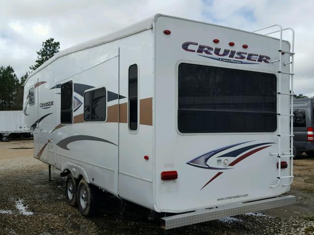 4V0FC2922AE005230 - 2010 CROS CRUISER WHITE photo 3