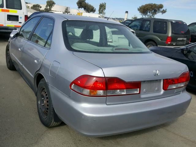 JHMCG668X2C004369 - 2002 HONDA ACCORD EX SILVER photo 3