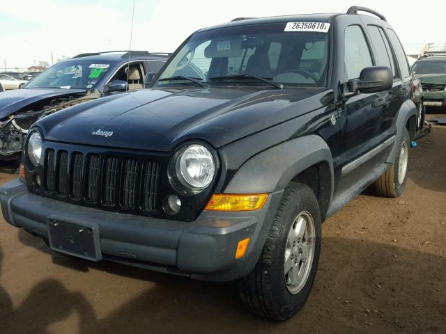 1J4GL48K46W256743 - 2006 JEEP LIBERTY SP BLACK photo 2