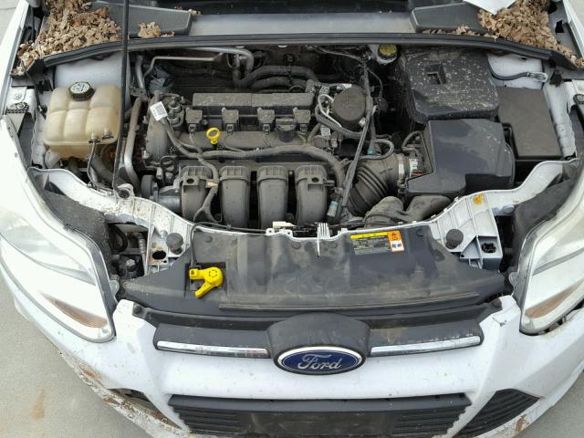 1FAHP3E25CL156294 - 2012 FORD FOCUS S WHITE photo 7