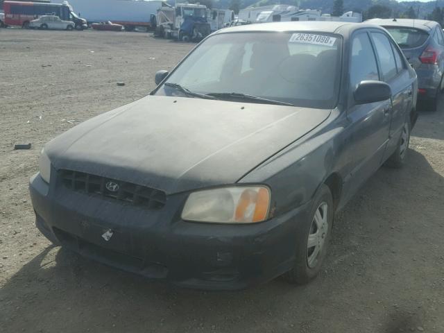 KMHCG45C81U258114 - 2001 HYUNDAI ACCENT GL BLACK photo 2