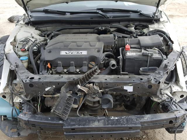 5J6TF1H31AL006688 - 2010 HONDA ACCORD CRO WHITE photo 7