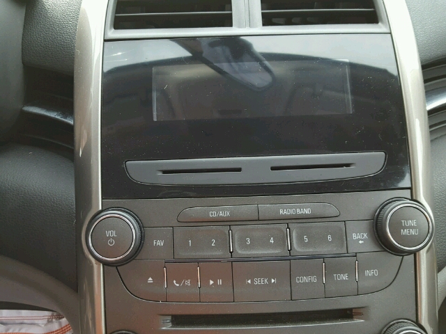 1G11B5SA8DF140830 - 2013 CHEVROLET MALIBU LS ვერცხლისფერი ფოტო 10