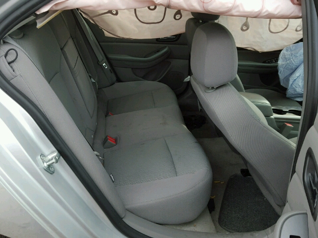 1G11B5SA8DF140830 - 2013 CHEVROLET MALIBU LS ვერცხლისფერი ფოტო 6