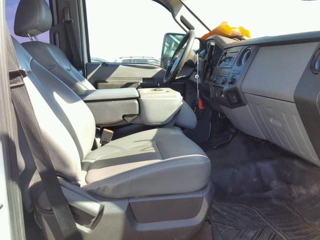 1FT7W2BT4BED08116 - 2011 FORD F250 SUPER WHITE photo 5